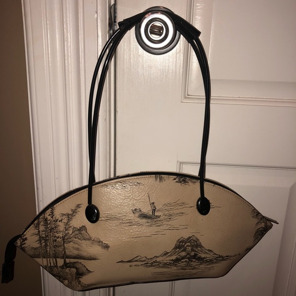 Nature/landscape design purse - Picture 2 of 3